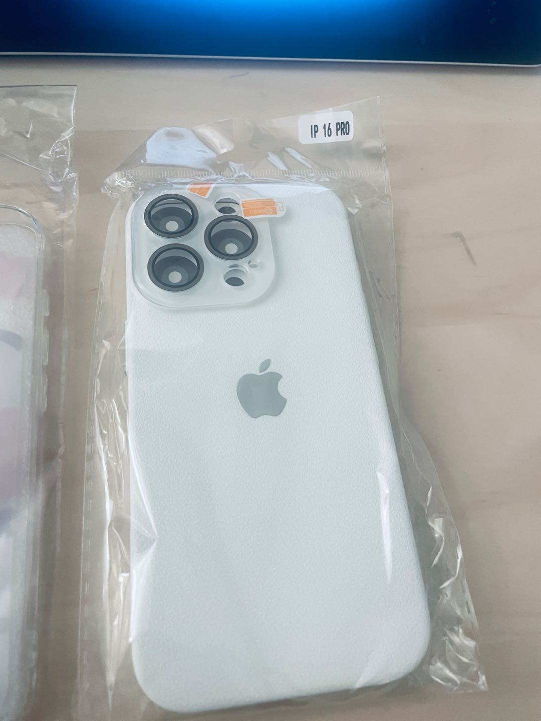 出全新手机壳