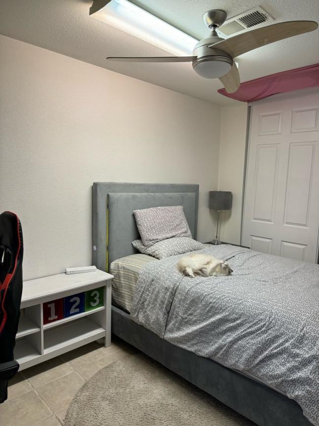 近UCSD/clairemont 次卧带家具出租