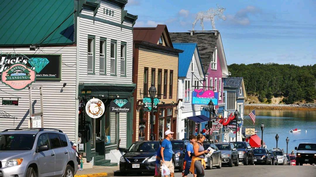 缅因州拥有的美丽小镇——Bar Harbor