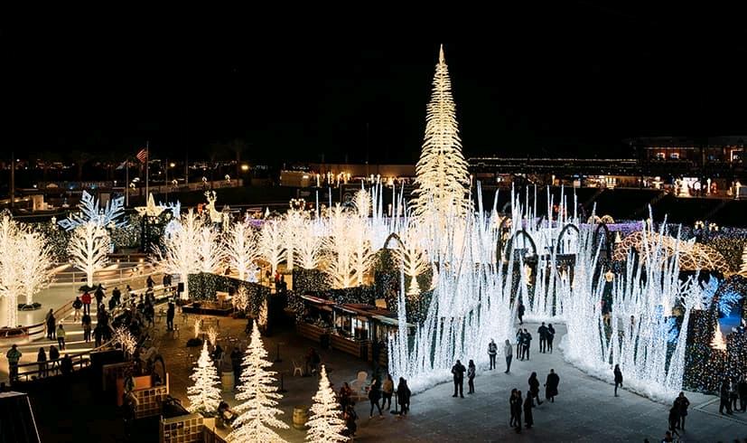 来湾区这些户外冰场上翩翩起舞吧!